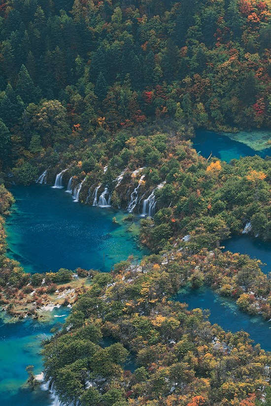 Descubrimiento de Huanglong y Jiuzhaigou