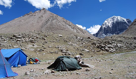 Equipo para el Tour por el Tíbet y el Trekking por el Tíbet
