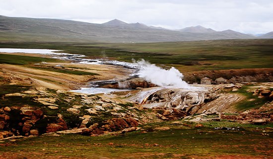 Hot Springs Group in Burugou Valley