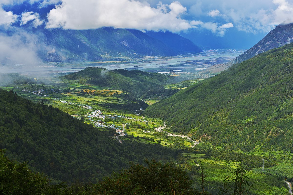 Beautiful Landscape of Linzhi (Nyingchi) | Foto de Liu Bin