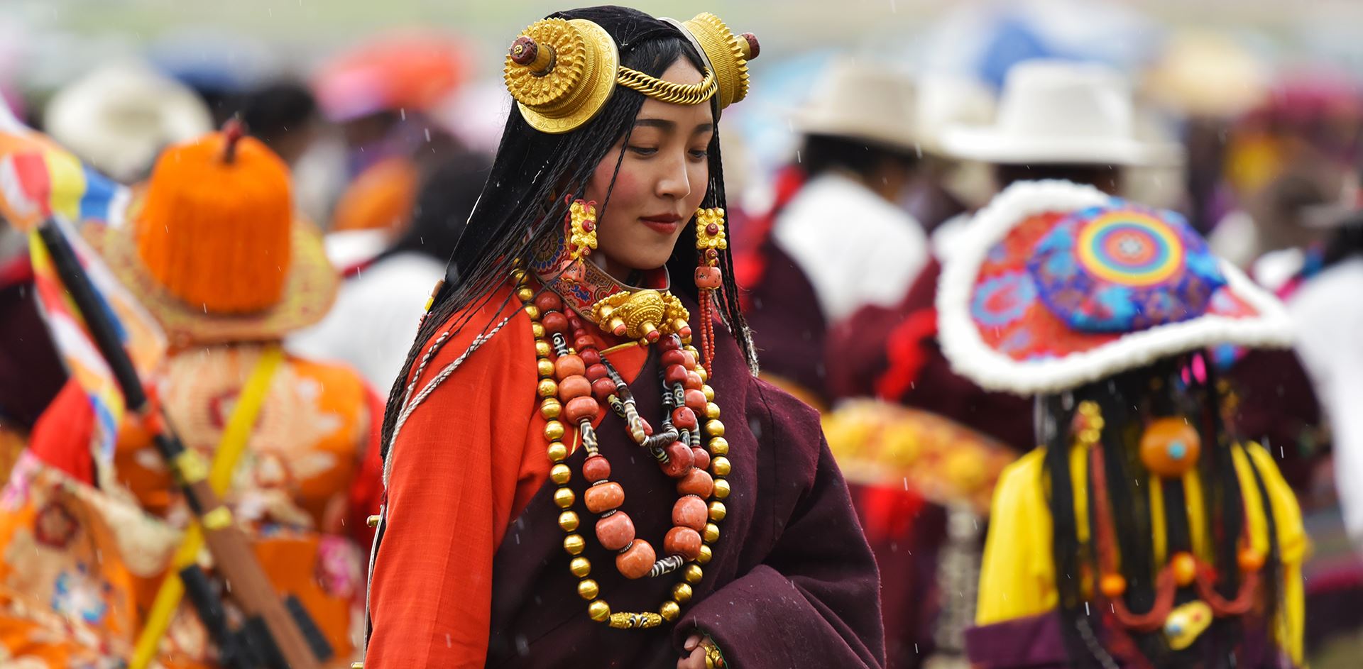 Viaje de descubrimiento durante el Festival de la Danza de las Máscaras del Monasterio de Tagong y el Festival de Carreras de Caballos de Litang 2026