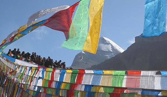 Descubre el Everest BC y el Trekking alrededor del Kailash durante el Festival Saga Dawa 2025