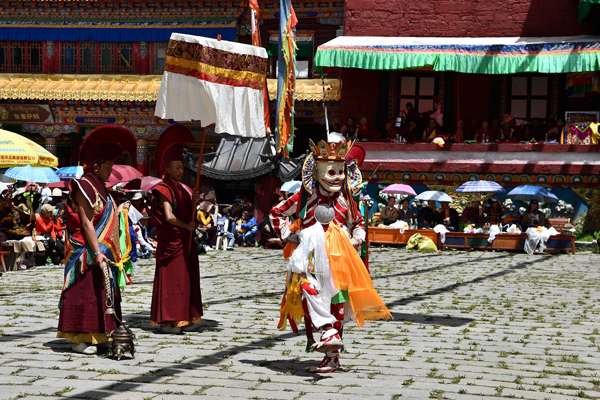 Mask Dance Festival in Tagong Monastery | Foto de Liu Bin