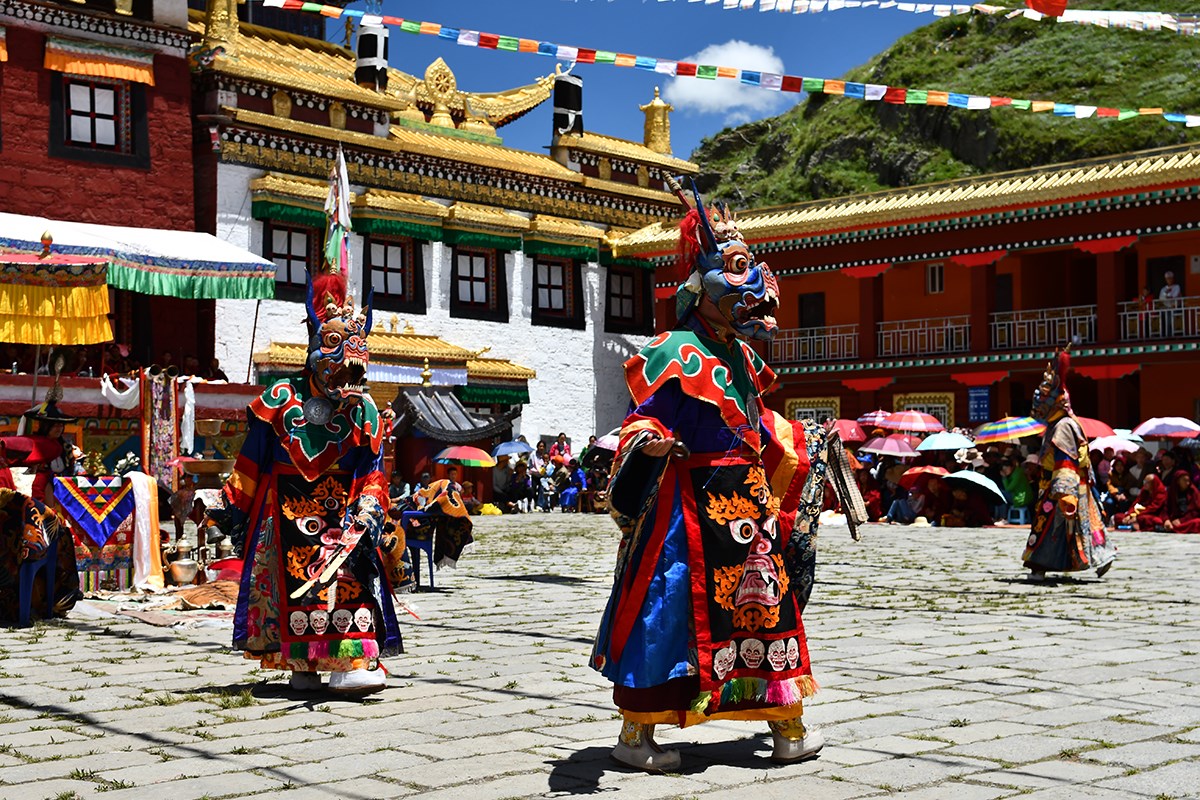 Mask Dance Festival in Tagong Monastery | Foto de Liu Bin