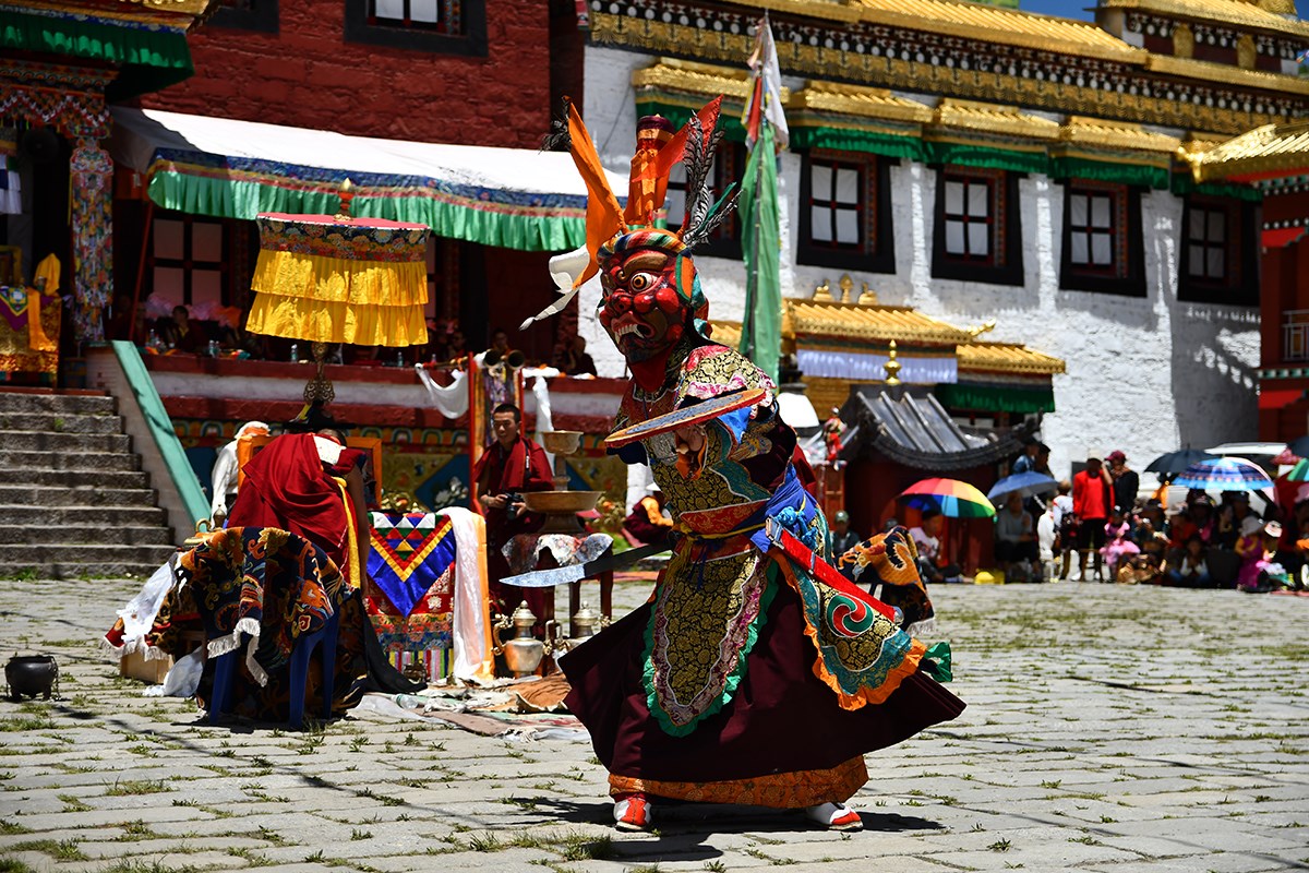 Mask Dance Festival in Tagong Monastery | Foto de Liu Bin