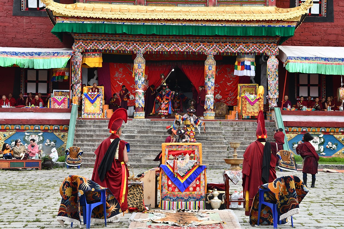 Mask Dance Festival in Tagong Monastery | Foto de Liu Bin