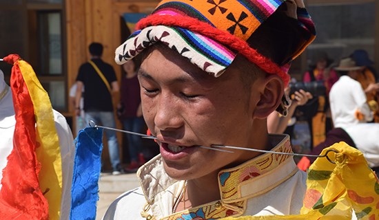 Excursión al festival de los chamanes en Tongren 2025