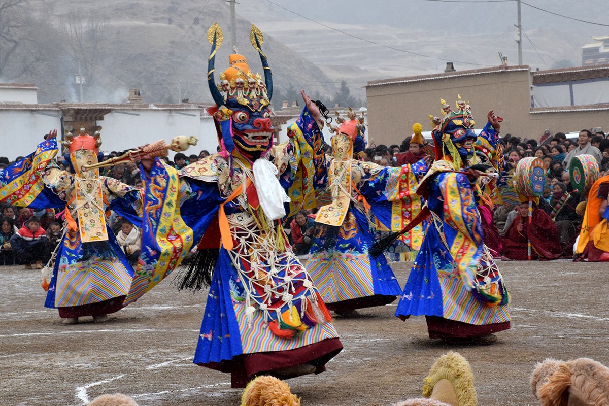 Jewelry show in Xicang Monastery | Foto de Prof. Hans Först
