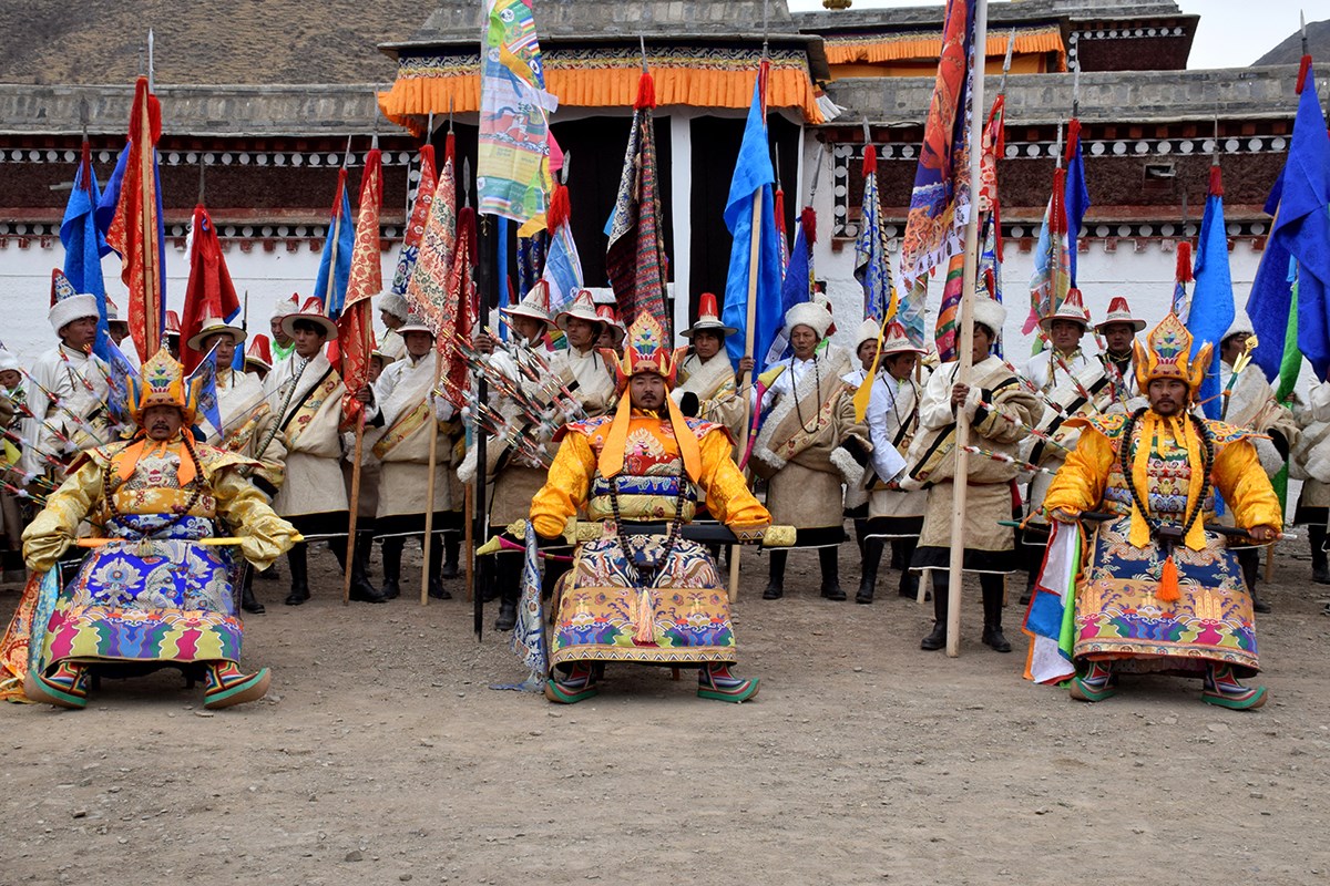 Jewelry show in Xicang Monastery  | Foto de Prof. Hans Först
