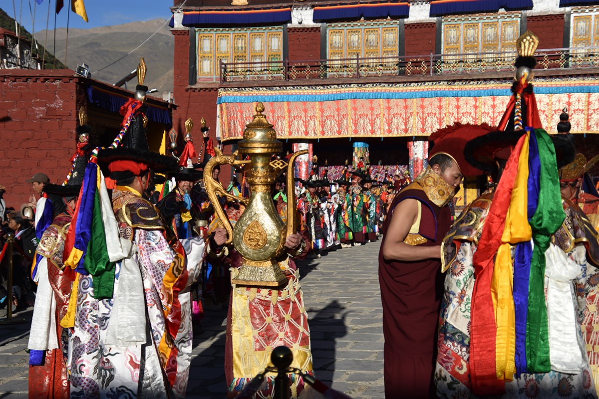 Mask Dance Festival during Great Prayer in Summer | Foto de Yang Zeru