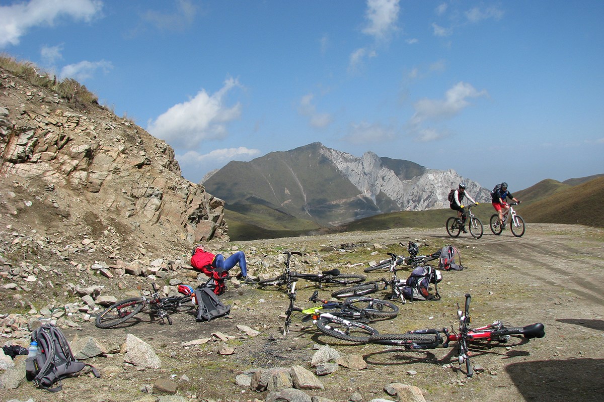 Bike Tour to Amnye Machen | Foto de Ping Pai