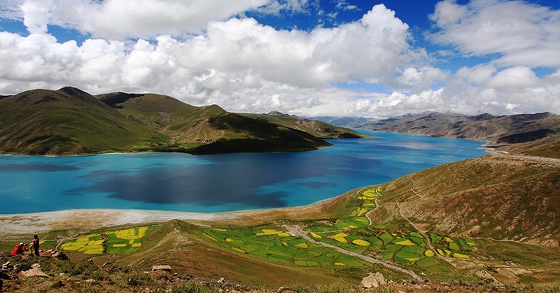 Yamdrok Lake