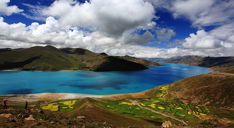 Yamdrok Lake