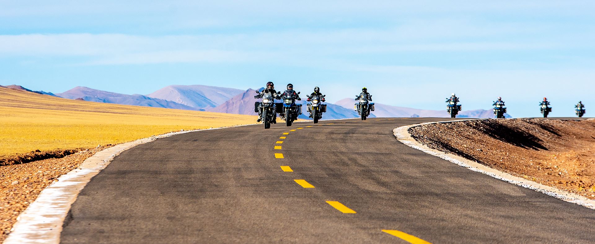 Viaje en moto de alquiler por el Tíbet al CB Everest y al lago Nam Tso