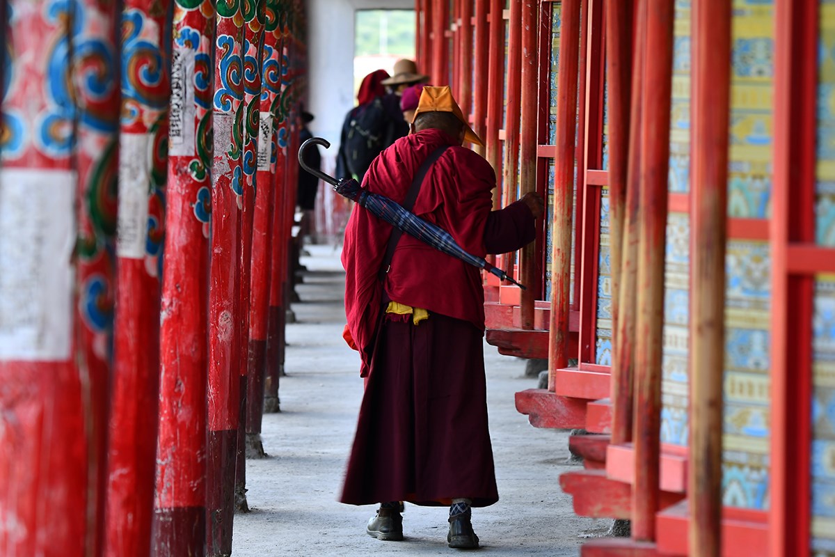 Prayer Wheels of Tagong Monastery | Foto de Liu Bin