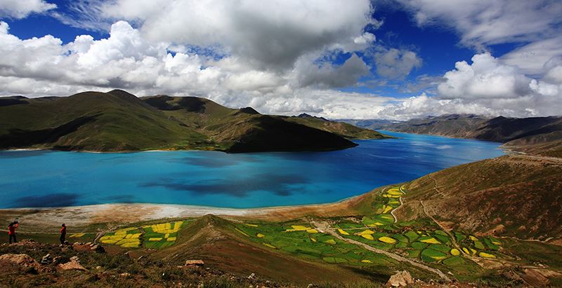 Yamdrok Lake