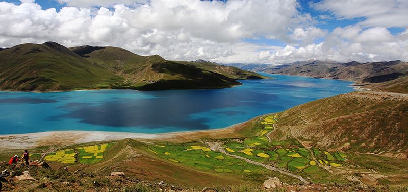 Yamdrok Lake