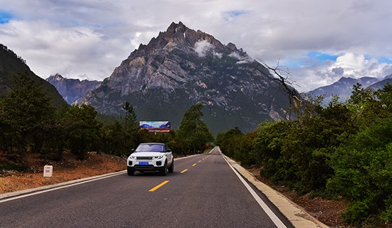 Rental Car Tour from Sichuan to Tibet on 318 Highway