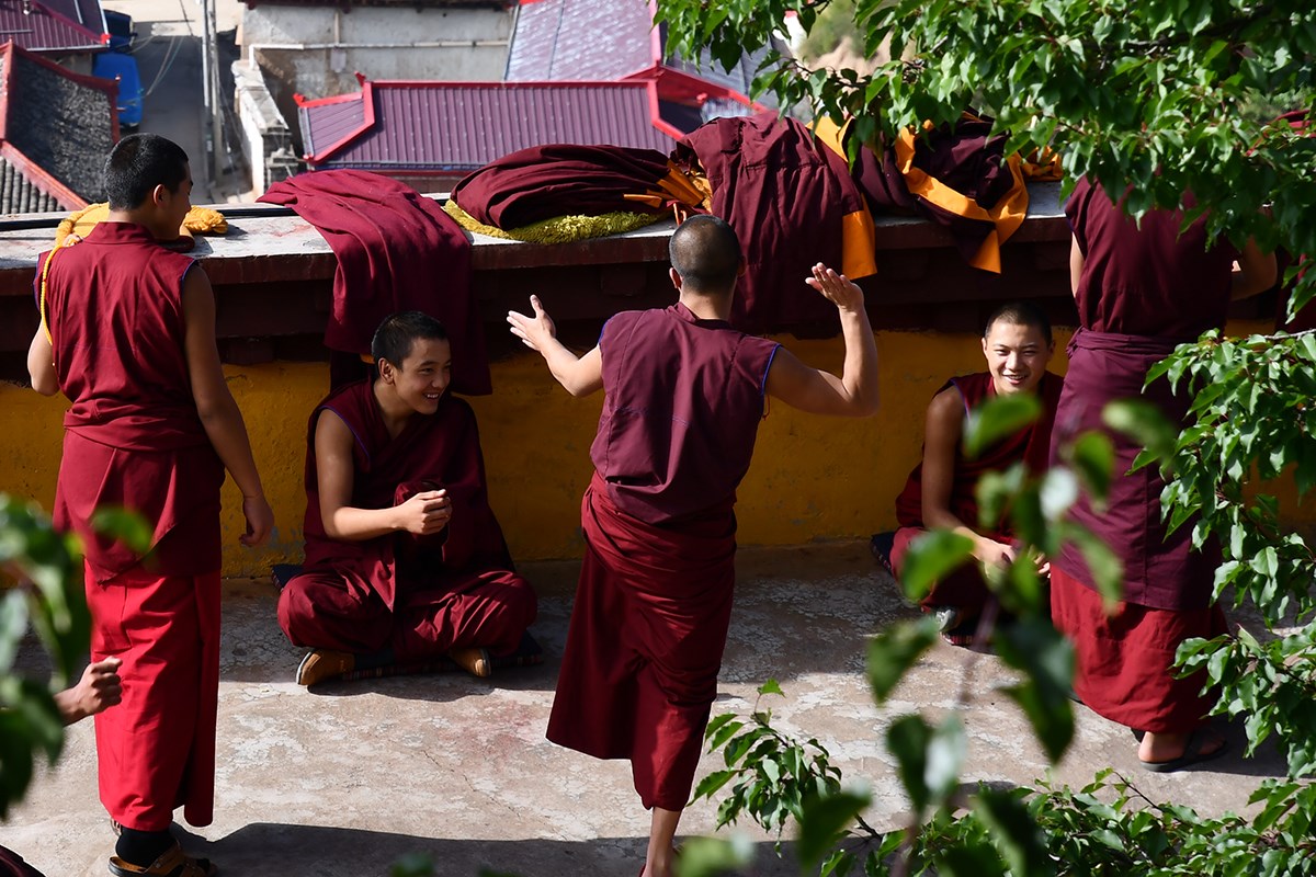 Debate in Ganzi Monastery | Foto de Liu Bin
