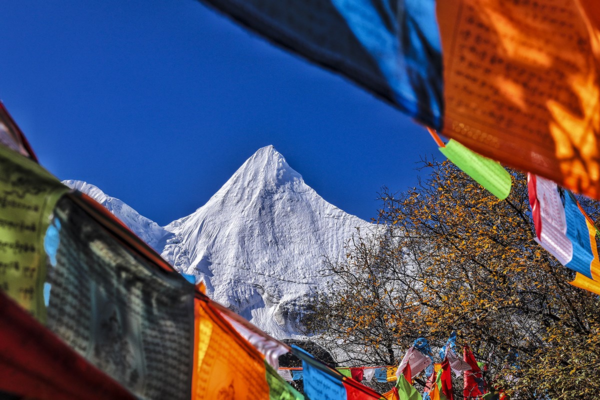 Yangmaiyong in Yading | Foto de Wang Lei