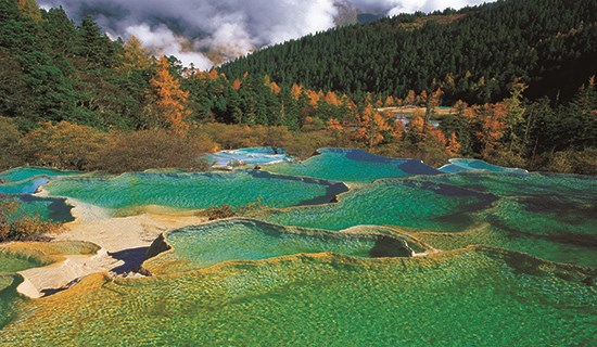 Viaje de Senderismo en Jiuzhaigou y Huanglong