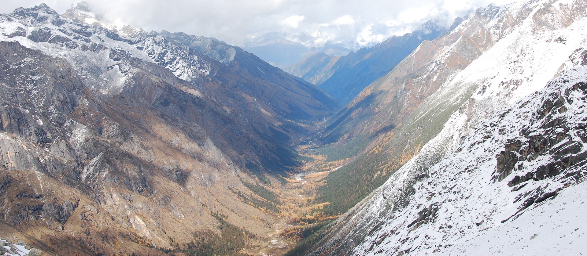 Trekking from Siguniang Shan to Bipenggou Valley