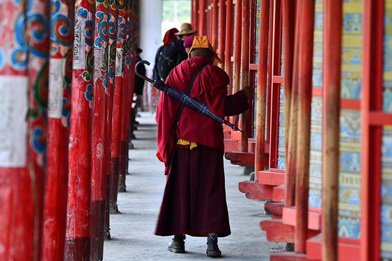 Litang Monastery